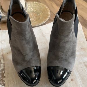 Casadei 5 inches grey/patten booties